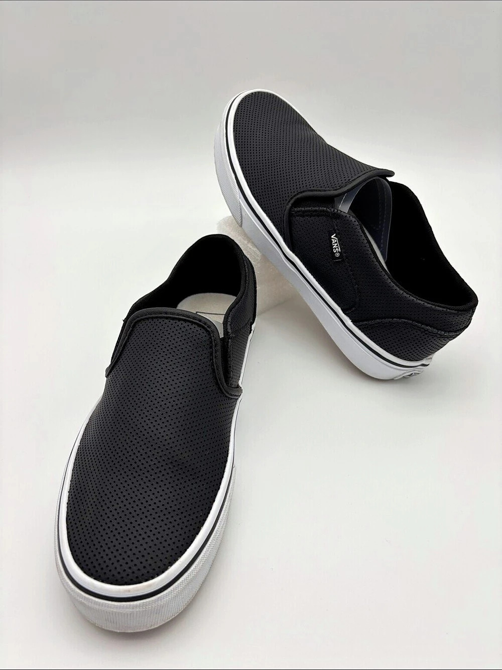 Vans Classic Slip-On Women’s 8.5 Perforated Leather Black & White Sneakers #797